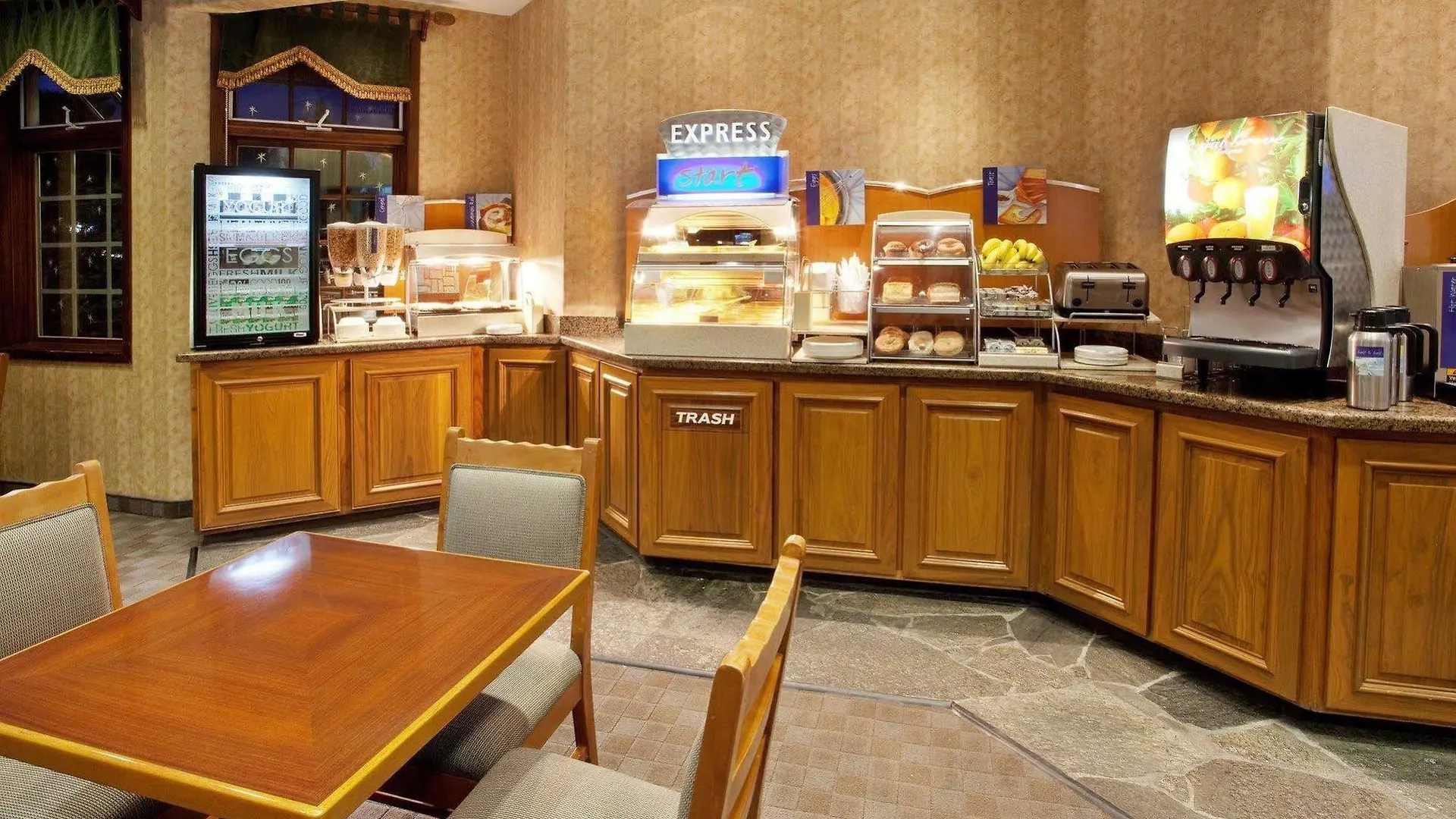 Holiday Inn Express South Lake Tahoe By Ihg 3*,